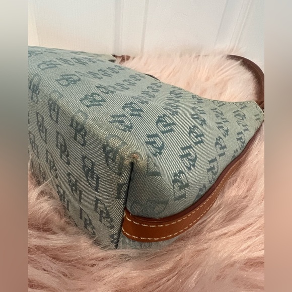 Dooney & Bourke Purse - Picture 7 of 8